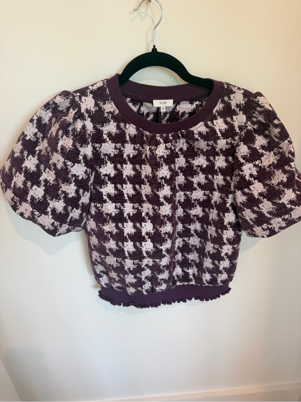 VOY Plum Houndstooth Velvet Contrast Band Top - Size XS